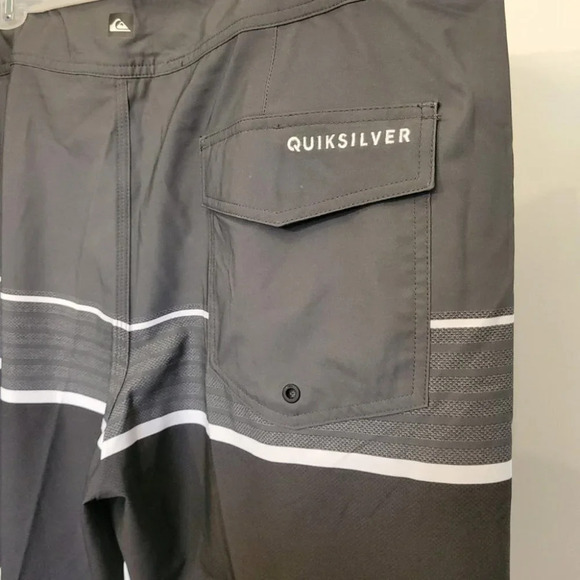 Quicksilver High Line Shorts - Picture 6 of 6